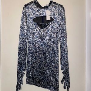 Long sleeves glove dress